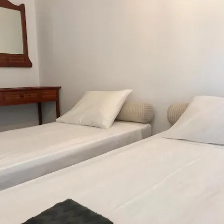 Aggelos And Thisbe Chania Hriszí Aktí Haniá